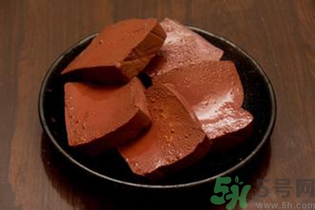 寶寶可以吃豬血嗎？寶寶多大可以吃豬血？