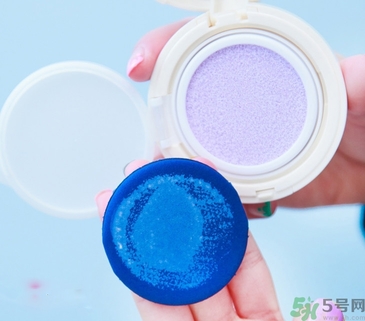 悅詩風(fēng)吟瑩潤調(diào)色氣墊隔離霜怎么用？悅詩風(fēng)吟瑩潤調(diào)色氣墊隔離霜使用方法