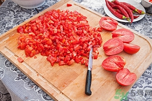 番茄和檸檬一起吃好嗎？番茄和檸檬榨汁好喝嗎？