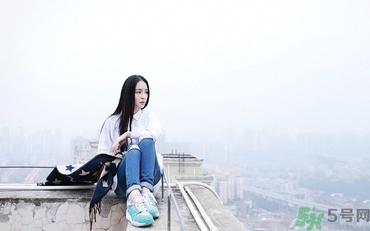 15歲女生白帶多正常嗎？15歲女生白帶異常怎么辦？