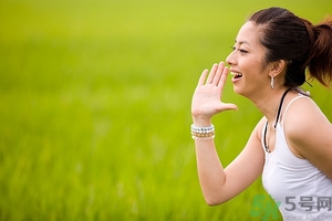 15歲女生白帶多正常嗎？15歲女生白帶異常怎么辦？