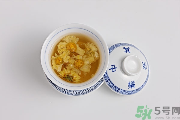 菊花茶與什么一起泡好？菊花和苦丁可以一起泡茶嗎？