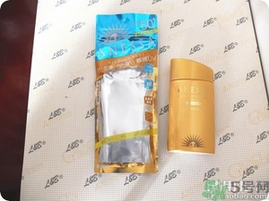 安耐曬為什么那么?。堪材蜁袷撬疇钜后w的嗎？