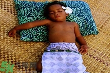 寶寶睡涼席好嗎嗎？寶寶睡涼席好不好？