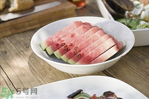 如何辨別西瓜生熟？怎么看西瓜熟不熟？