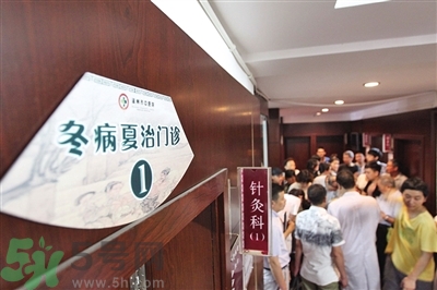 經(jīng)期可以貼三伏貼嗎？來月經(jīng)可以貼三伏貼嗎？