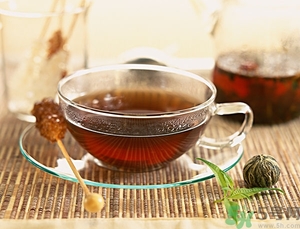 中暑能喝冰水嗎？中暑能吃冰淇淋嗎？