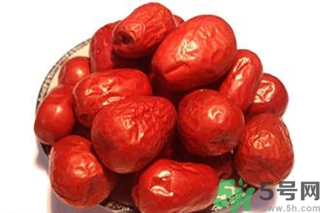 夏天濕氣重吃什么好？夏天濕氣重不能吃什么？