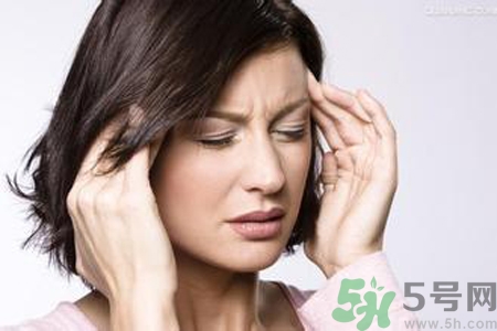 女人濕氣重的癥狀有哪些？女人濕氣重有什么表現(xiàn)？