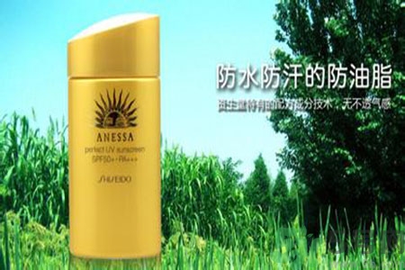 安耐曬和水寶寶哪個好？安耐曬防曬霜和水寶寶哪個好？