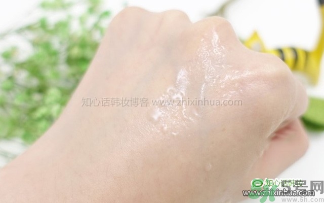 韓律艾草補(bǔ)水鎮(zhèn)靜噴霧怎么樣？好用嗎？