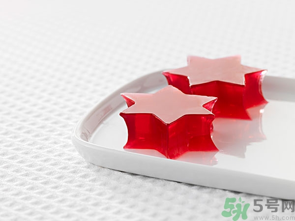 果凍吃了會胖嗎？果凍的熱量高嗎？