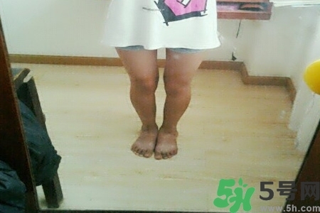 腿曬黑了怎么白回來？腿曬黑了怎么辦？