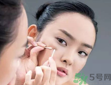 夏季流汗臉癢怎么回事？夏季臉癢怎么辦？