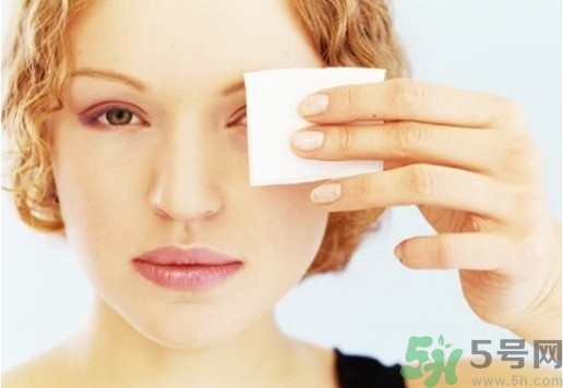 卸妝能用橄欖油嗎？橄欖油可以用來卸妝嗎？