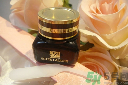 雅詩蘭黛小棕瓶眼霜適合什么年齡段？雅詩蘭黛小棕瓶眼霜口碑如何？