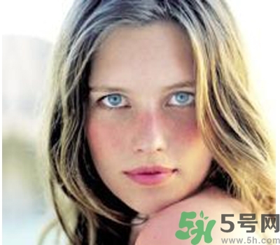 敏感性皮膚用什么洗面奶？敏感性皮膚怎么修復(fù)？