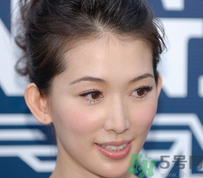 蘋(píng)果肌凹陷是什么原因？蘋(píng)果肌凹陷可以恢復(fù)嗎？