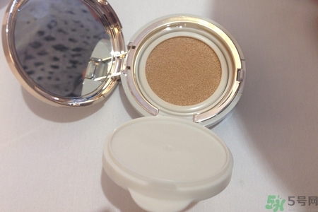 雪花秀櫻花氣墊怎么用？雪花秀櫻花蝴蝶氣墊使用方法