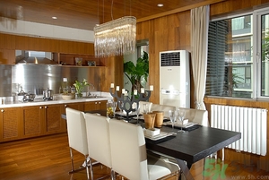 空調(diào)漏水是什么原因？空調(diào)漏水怎么處理？