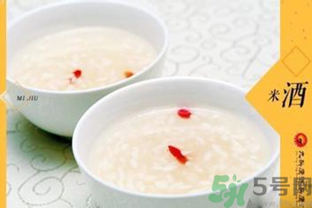 米酒有黑點(diǎn)是怎么回事？米酒有黑點(diǎn)能喝嗎？