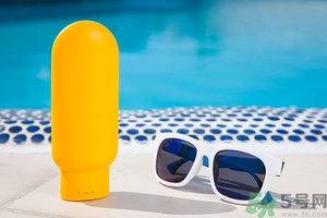 防曬霜會堵塞毛孔嗎？防曬霜需要卸妝嗎？