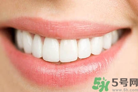 美白牙齒的方法有哪些？美白牙齒有哪些方法？
