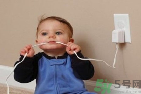 寶寶觸電怎么辦？如何預(yù)防寶寶觸電？