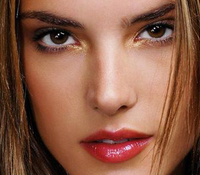 開(kāi)眼角會(huì)留疤嗎？開(kāi)眼角增生怎么辦？