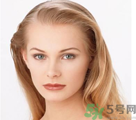 眉心長痘痘是什么原因？眉心長痘痘怎么辦？