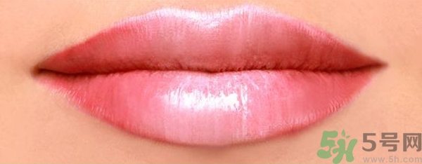 西柚色是珊瑚色嗎？西柚色和珊瑚色的區(qū)別