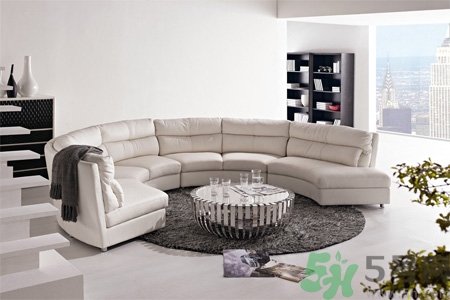 清洗沙發(fā)的小竅門有哪些？如何清洗沙發(fā)？