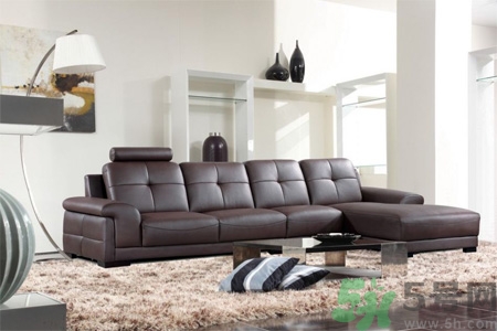 清洗沙發(fā)的小竅門有哪些？如何清洗沙發(fā)？