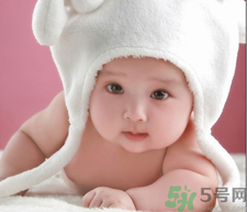 夏天寶寶發(fā)燒可以吹空調(diào)嗎？夏天寶寶發(fā)燒可以開空調(diào)嗎？