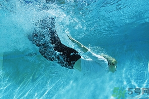 立秋能游泳嗎？立秋鼻炎又犯病了？