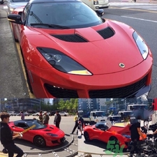 李鐘碩開(kāi)的什么車(chē)？姜哲開(kāi)的什么車(chē)？