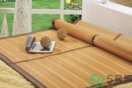 涼席上的血跡怎么去除？涼席有血跡怎么辦？