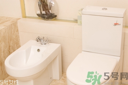 馬桶漏水的原因？馬桶漏水如何修理？