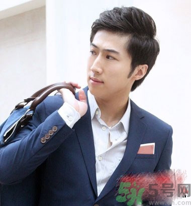 李鐘碩發(fā)型是什么？姜哲發(fā)型是什么？