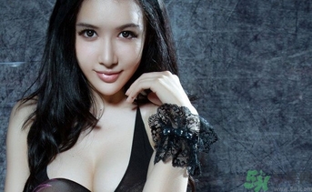 美瞳帶著磨眼睛咋辦？戴美瞳眼睛紅怎么辦？