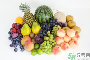 桃子和西瓜一起吃會中毒嗎？桃子和西瓜不能一起吃嗎？