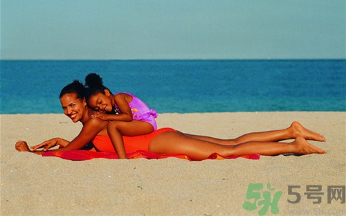 曬太陽會(huì)長(zhǎng)斑嗎?曬太陽長(zhǎng)斑怎么辦