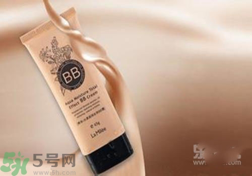 bb霜用洗面奶可以洗干凈嗎？bb霜洗面奶沒洗干凈有什么危害？