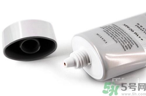 bb霜可以直接涂臉上嗎？bb霜可以持續(xù)多久？