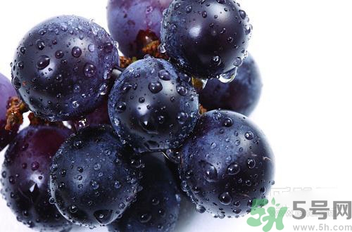 葡萄不能和什么一起吃？葡萄的食用禁忌