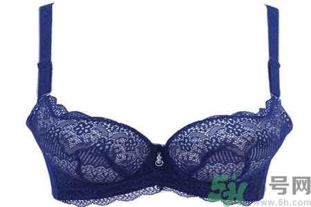 隱形文胸的正確穿法？胸罩應(yīng)該怎么穿？