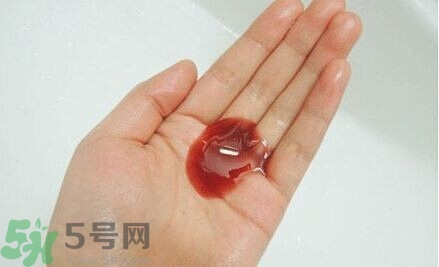 潤膏和呂哪個(gè)好？ 潤膏洗發(fā)水和呂哪個(gè)好用？