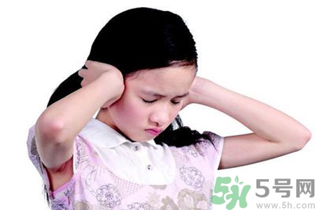 耳朵嗡嗡響怎么治療？耳朵嗡嗡響吃什么藥？