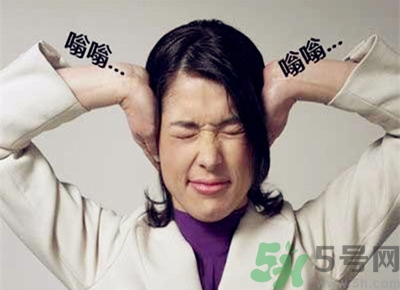 耳朵嗡嗡響怎么治療？耳朵嗡嗡響吃什么藥？