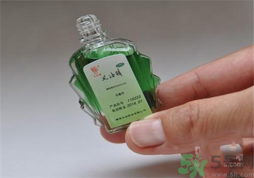 寶寶可以用風(fēng)油精嗎？寶寶用風(fēng)油精好嗎？